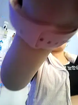 PamelaRhoades online show from November 2025 08:07:01 PM