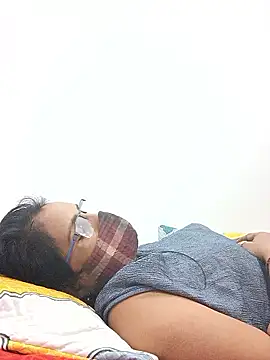 sanjana077 online show from April 2026 02:05:02 AM