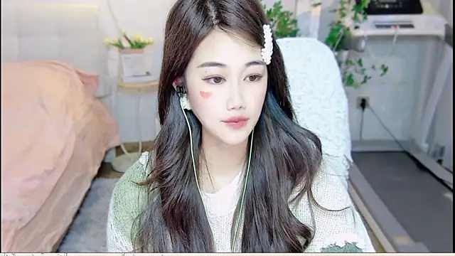 Snapshot of tutumissy chatting on November 2025 04:44:01 PM tutumissy online show from November 2025 04:44:01 PM