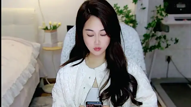 Snapshot of tutumissy chatting on December 2025 06:30:02 AM tutumissy online show from December 2025 06:30:02 AM