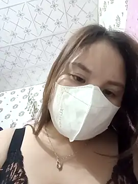 linh-xinh18 online show from November 2025 06:13:02 AM