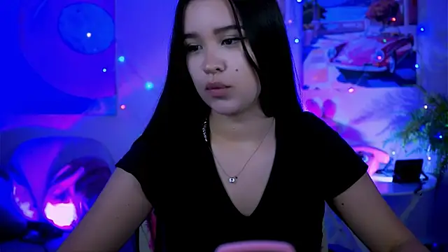 Snapshot of AnnaGarcias_ chatting on November 2025 12:37:01 PM AnnaGarcias online show from November 2025 12:37:01 PM