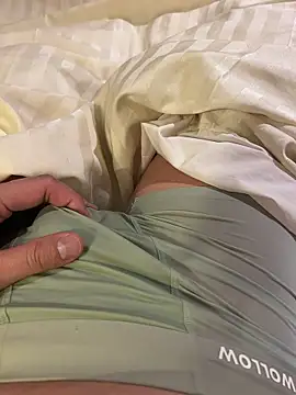 Snapshot of DX-tarotaron chatting on April 2026 04:49:01 PM DX-tarotaron online show from April 2026 04:49:01 PM