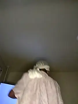 SITHANDRAH online show from December 2025 11:52:01 AM