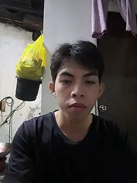 Snapshot of Urhotsilverboy chatting on March 2026 07:19:02 PM Urhotsilverboy online show from March 2026 07:19:02 PM