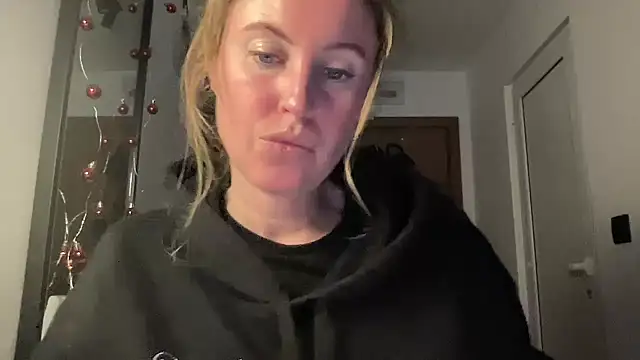 Ameli8 online show from January 2026 06:44:02 PM