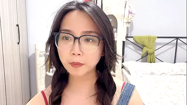 Hmm 0303 online show from April 2026 04:44:02 PM