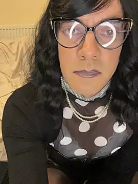 RebekaCD online show from May 2026 06:32:01 AM