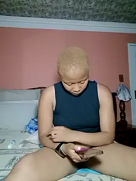 Prettyflowea online show from November 2025 10:42:02 PM