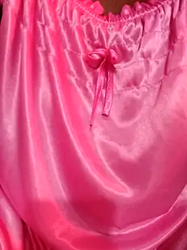 Snapshot of Rihasna chatting on November 2025 12:48:02 PM Rihasna online show from November 2025 12:48:02 PM