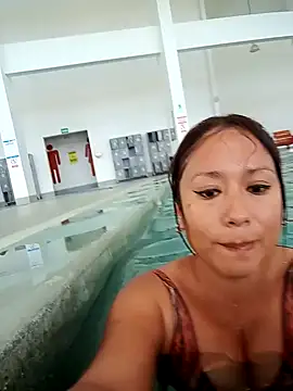 Snapshot of Zulreyna chatting on March 2026 04:55:01 PM Zulreyna online show from March 2026 04:55:01 PM