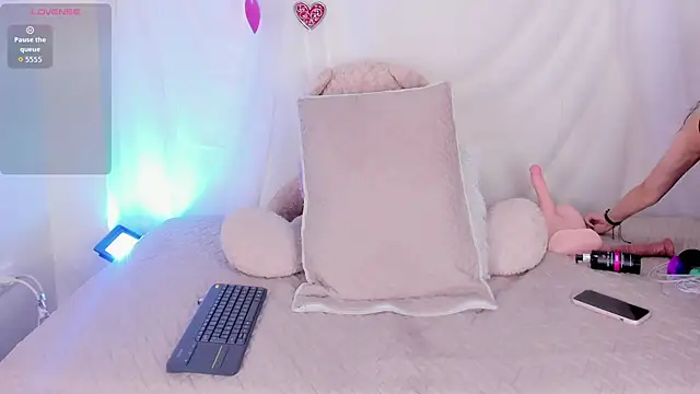 Snapshot of Nyra_lux16 chatting on April 2026 07:31:01 AM Nyra lux16 online show from April 2026 07:31:01 AM