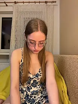 EveLunny online show from January 2026 03:09:02 AM