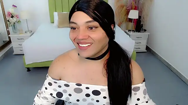 sebastian cruz  online show from April 2026 09:39:33 PM