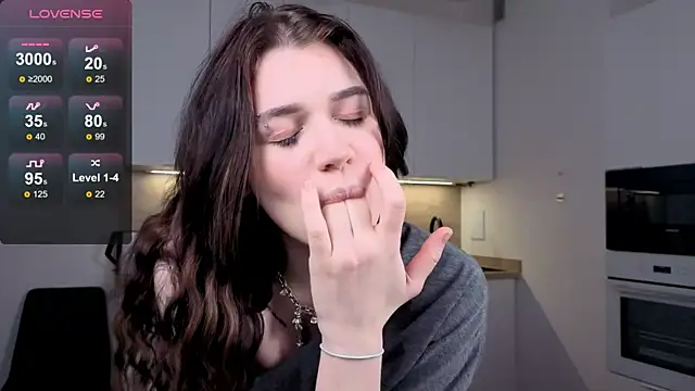 eshleeygreen online show from December 2025 04:15:01 PM