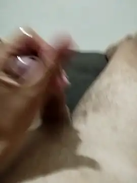 Snapshot of Luan1267 chatting on March 2026 07:42:01 PM Luan1267 online show from March 2026 07:42:01 PM