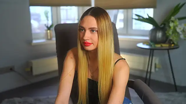 FreidaLerew online show from November 2025 10:15:02 AM