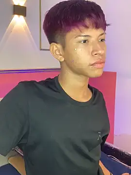 Tessachains 2  online show from November 2025 10:42:02 PM