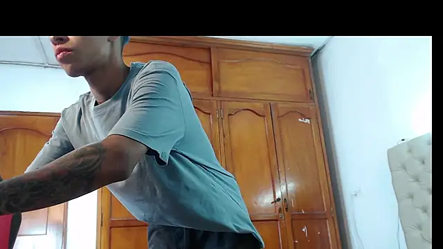 Tessachains 2  online show from February 2026 06:23:02 PM