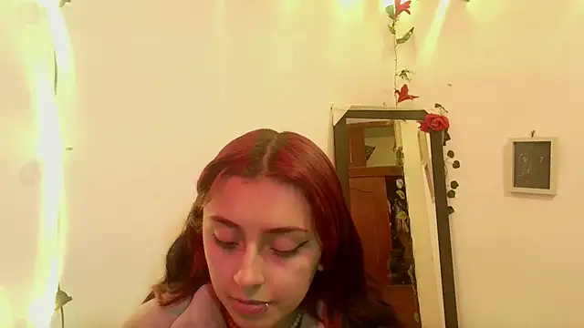 Snapshot of vaiolet_johansson chatting on November 2025 01:33:02 PM vaiolet johansson online show from November 2025 01:33:02 PM