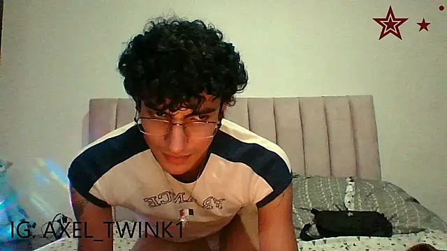 axel love13 online show from November 2025 06:33:01 AM