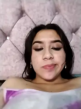 Snapshot of madeline_lx chatting on November 2025 02:20:01 AM madeline lx online show from November 2025 02:20:01 AM