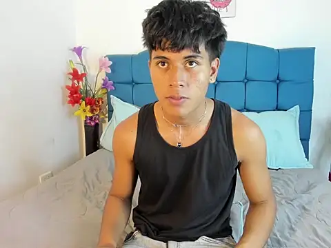 Valentino Lane online show from January 2026 02:28:01 AM