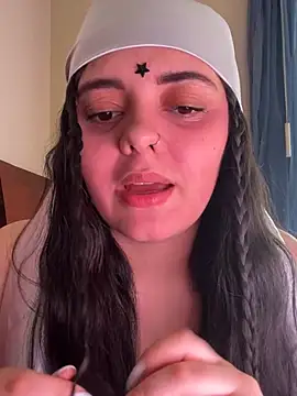 candicewest  online show from February 2026 05:11:01 PM