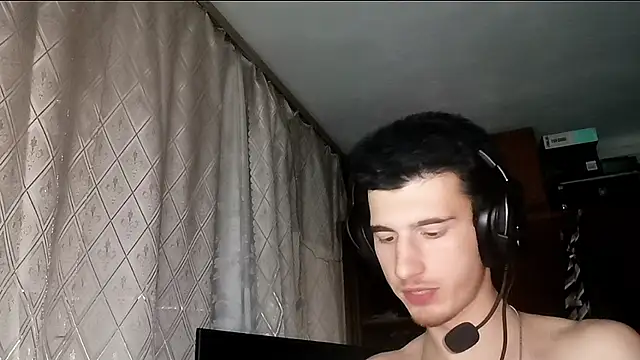 JamesLagerfeld online show from November 2025 11:27:02 PM