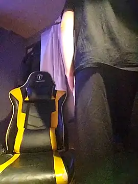 Snapshot of maneme19 chatting on November 2025 05:30:02 AM maneme19 online show from November 2025 05:30:02 AM