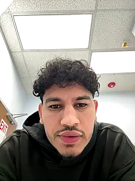 Snapshot of Ydnas123 chatting on December 2025 02:17:02 AM Ydnas123 online show from December 2025 02:17:02 AM