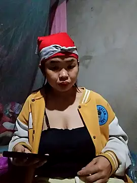 Snapshot of Mabel-122 chatting on November 2025 02:10:02 AM Mabel-122 online show from November 2025 02:10:02 AM