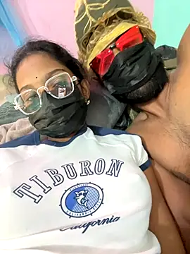 leenaboyxh online show from November 2025 08:57:01 AM