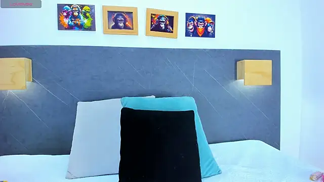 Andhrea Vale online show from February 2026 12:12:01 PM