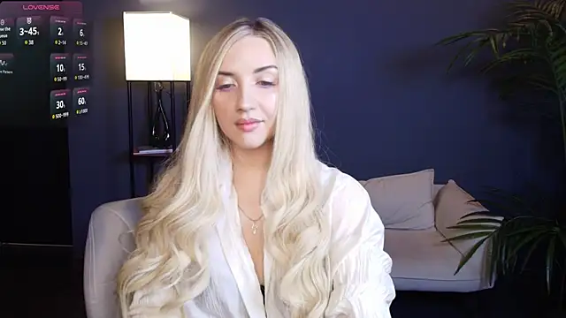 Snapshot of _Mi1a_ chatting on February 2026 03:40:02 AM Mi1a online show from February 2026 03:40:02 AM