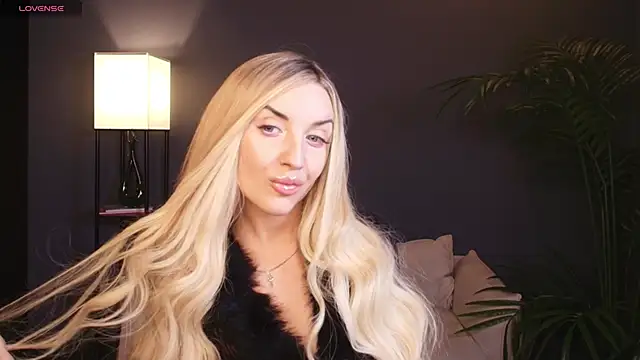 Snapshot of _Mi1a_ chatting on March 2026 02:58:01 AM Mi1a online show from March 2026 02:58:01 AM