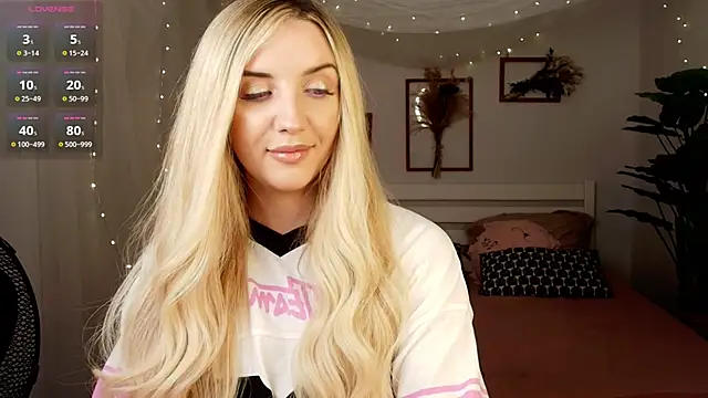 Snapshot of _Mi1a_ chatting on March 2026 07:04:02 AM Mi1a online show from March 2026 07:04:02 AM