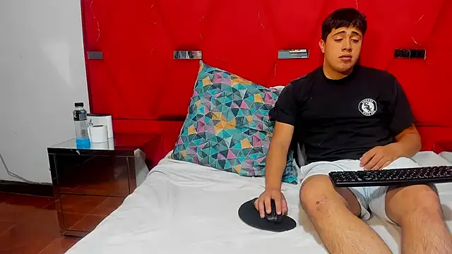 Emmaanddarling online show from December 2025 03:09:02 PM