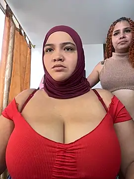 Snapshot of sweetmuslim01 chatting on October 2025 04:24:02 PM sweetmuslim01 online show from October 2025 04:24:02 PM