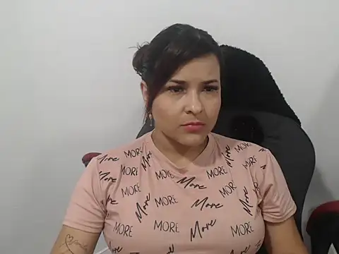 Snapshot of karol_loveet chatting on December 2025 08:07:02 PM karol loveet online show from December 2025 08:07:02 PM