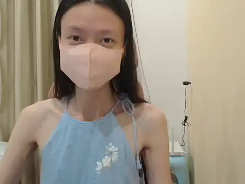 Lil-Cherries online show from April 2026 02:00:02 PM