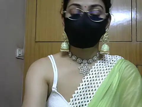 Fairy Pie online show from June 2026 08:01:01 PM