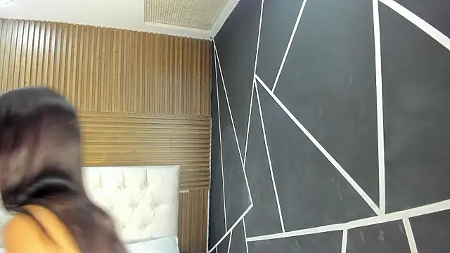 Snapshot of ZarinaWynne chatting on March 2026 01:16:02 PM ZarinaWynne online show from March 2026 01:16:02 PM