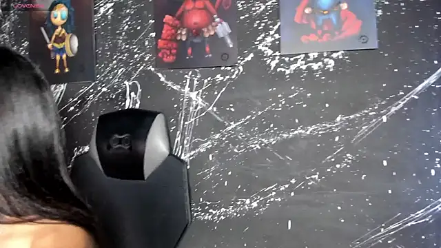 Snapshot of ZarinaWynne chatting on April 2026 05:25:01 PM ZarinaWynne online show from April 2026 05:25:01 PM