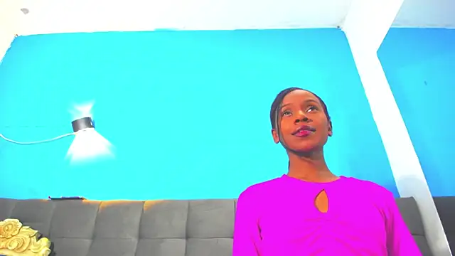 Aliis Love online show from November 2025 03:50:01 AM