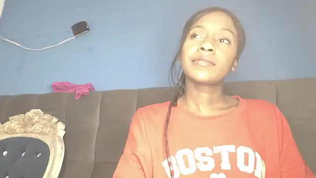 Aliis Love online show from November 2025 05:32:02 AM