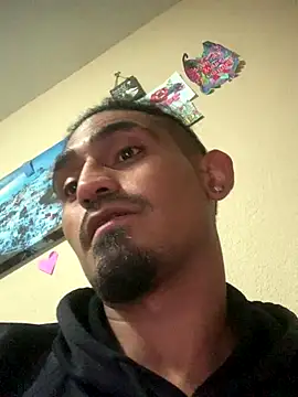 Mresco503 online show from December 2025 07:09:01 PM