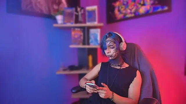 Snapshot of luxiel_ chatting on March 2026 10:47:02 PM luxiel online show from March 2026 10:47:02 PM