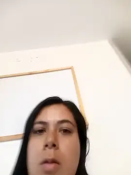 LorieFerrer online show from January 2025 03:33:01 PM