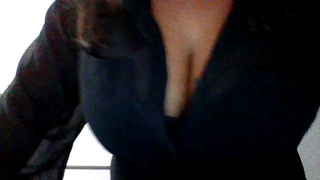 Snapshot of cleo094 chatting on November 2025 02:28:01 AM cleo094 online show from November 2025 02:28:01 AM